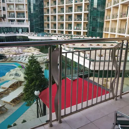 Miramar Palace - Center Appartement