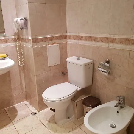 Miramar Palace - Center *
